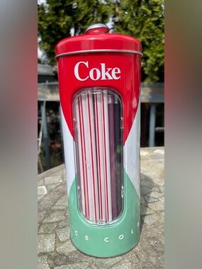 Classic Retro Vintage Style Coke Straw Holder with 50 Straws